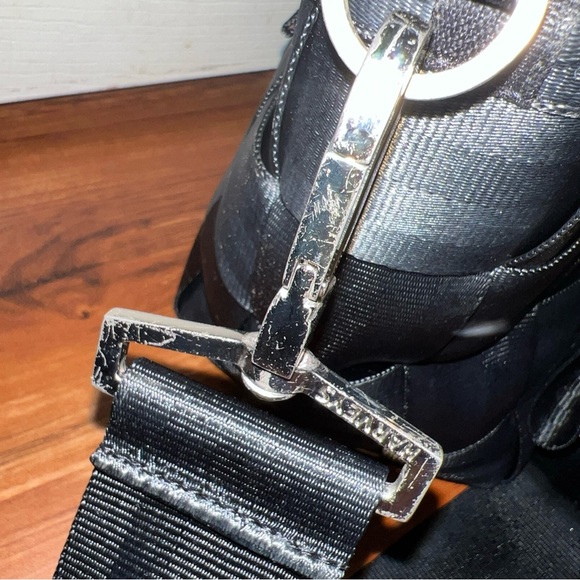 Harveys seatbelt carriage ring black with star charm - Picture 7 of 14